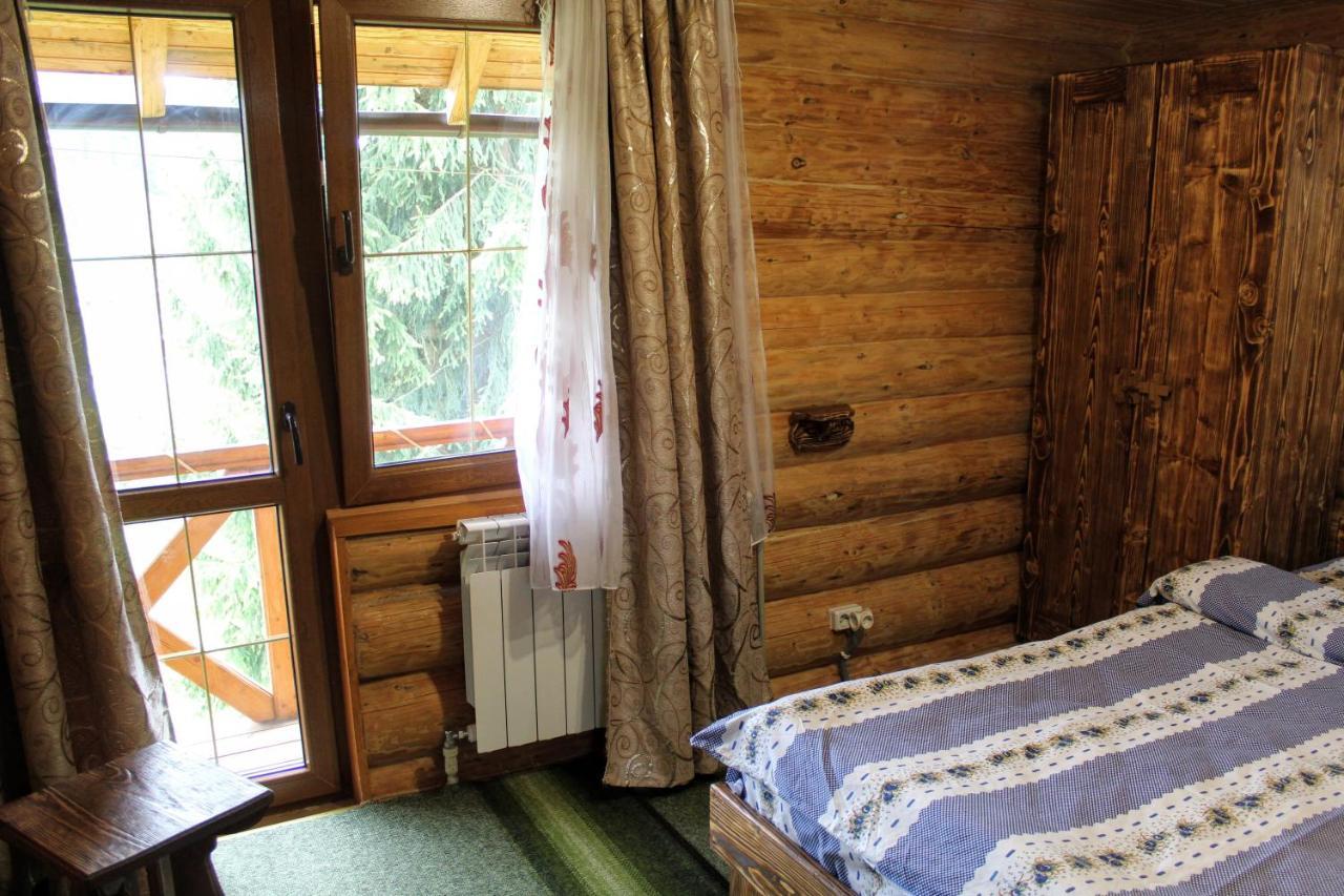 "Лісова Ягода" Yablunytsya Exterior photo